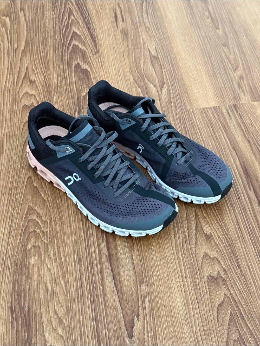 On Running Cloudflow - W7.5- Women's Running Shoes - Black with Pink Lining